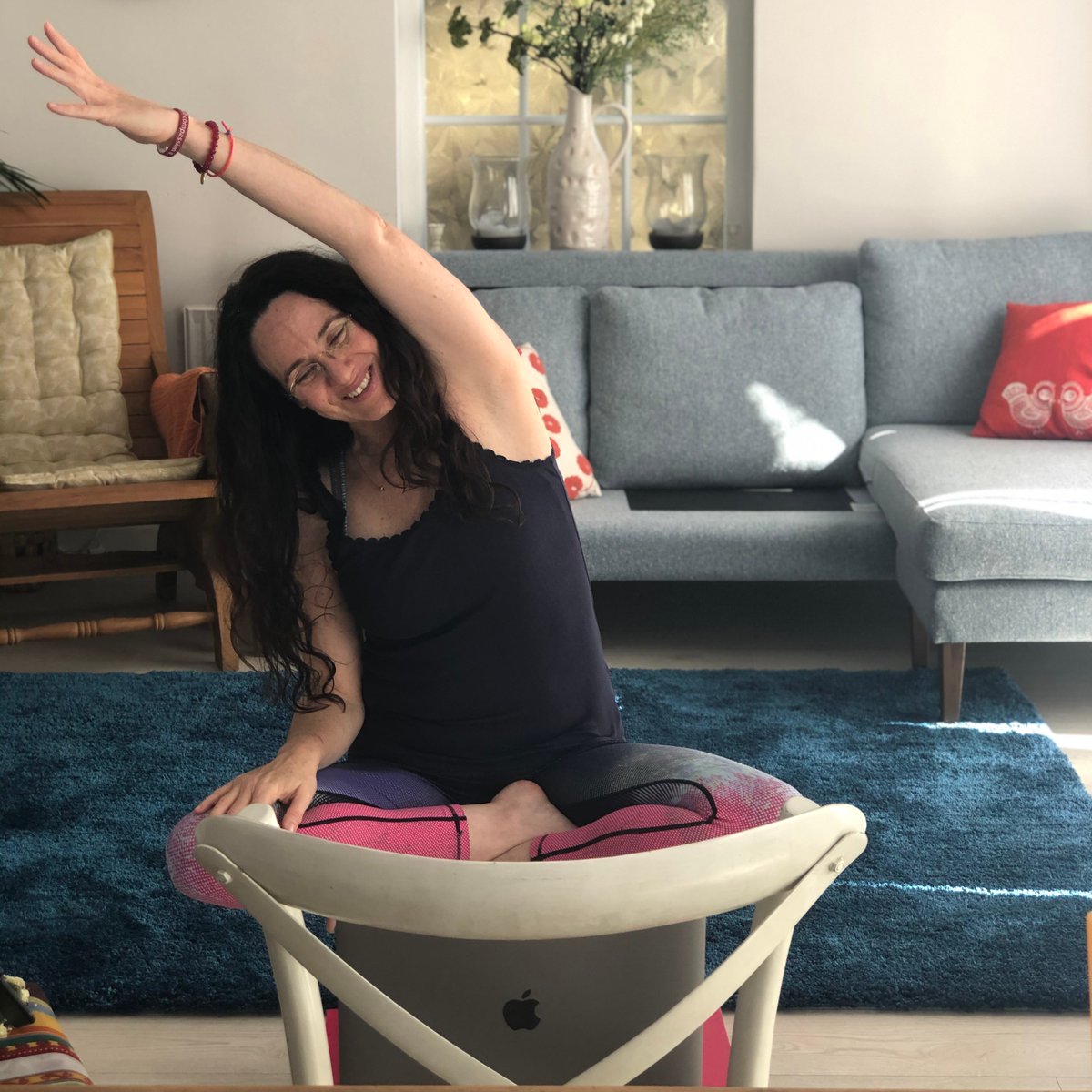 I am happy to share with you few insights into using online platform to share the magic of #yoga with children and families.
From my heart to yours. 
ayalayoga.com/post/9-tips-fo…
#YogaDuringLockDown #yogateacher #Tips #Zoom