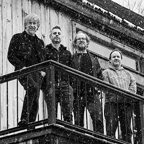 BirchStRadio's tweet photo. Here we go giving #firstspins to our #NewMusic picks of the week - First up: @phish and the title track of "Sigma Oasis" - #NowPlaying - Find info about our picks and many ways to listen to our free stream at https://t.co/SifacJqX6h https://t.co/dwaWYyCSCZ