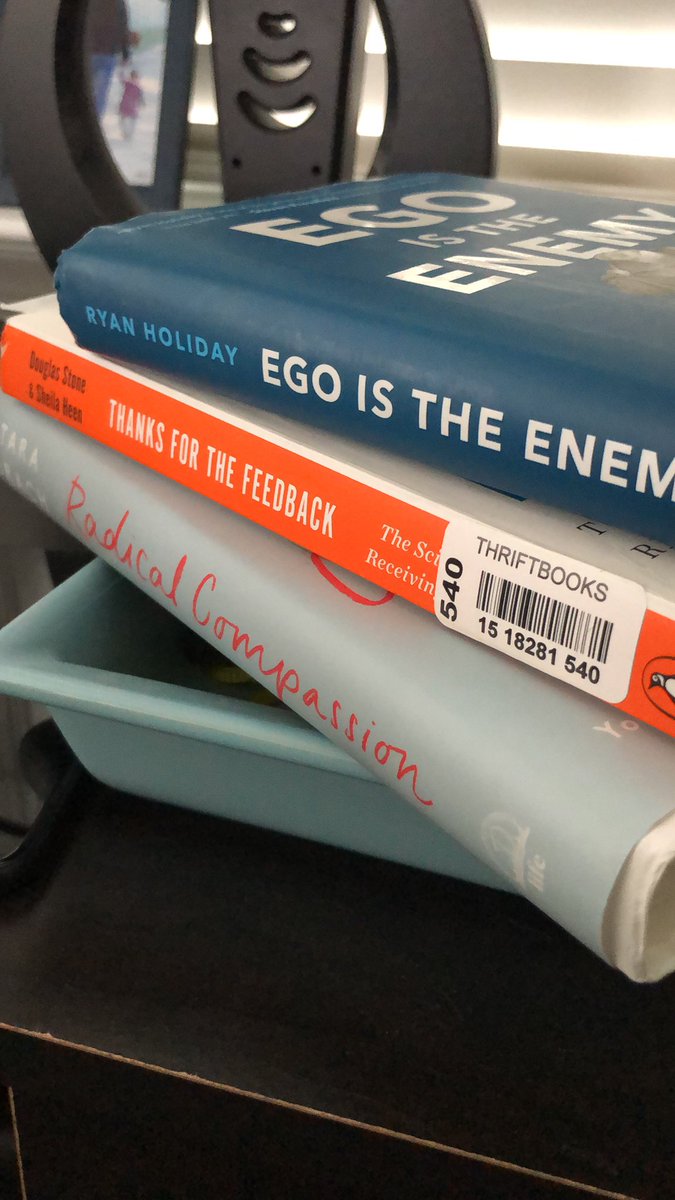 MollyMagarik's tweet photo. Some Saturday reading to stop thinking about #Covid for a bit. Anyone else read multiple books at the same time? #toomanyinterests #StayHome https://t.co/Czwpgb91v1