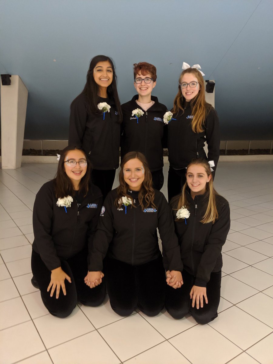 LZHSColorGuard's tweet image. We are so thankful for our amazing seniors! The last 4 years wouldn't be the same without you. You've left your mark on this team and on this school. Thank you for the memories. #Classof2020 #lznation