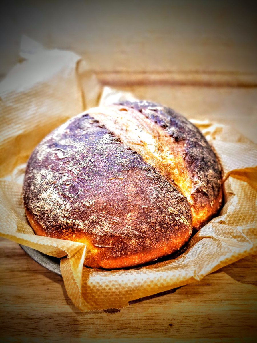 gavinbrownemail's tweet photo. This weekends baking @TUCOltd @tucochair @your_lsp @CMUCatering @MikeHaslin from my first ever sourdough starter (only 7 days old) to my first ever sourdough bread...... https://t.co/5y0tSQGB5x
