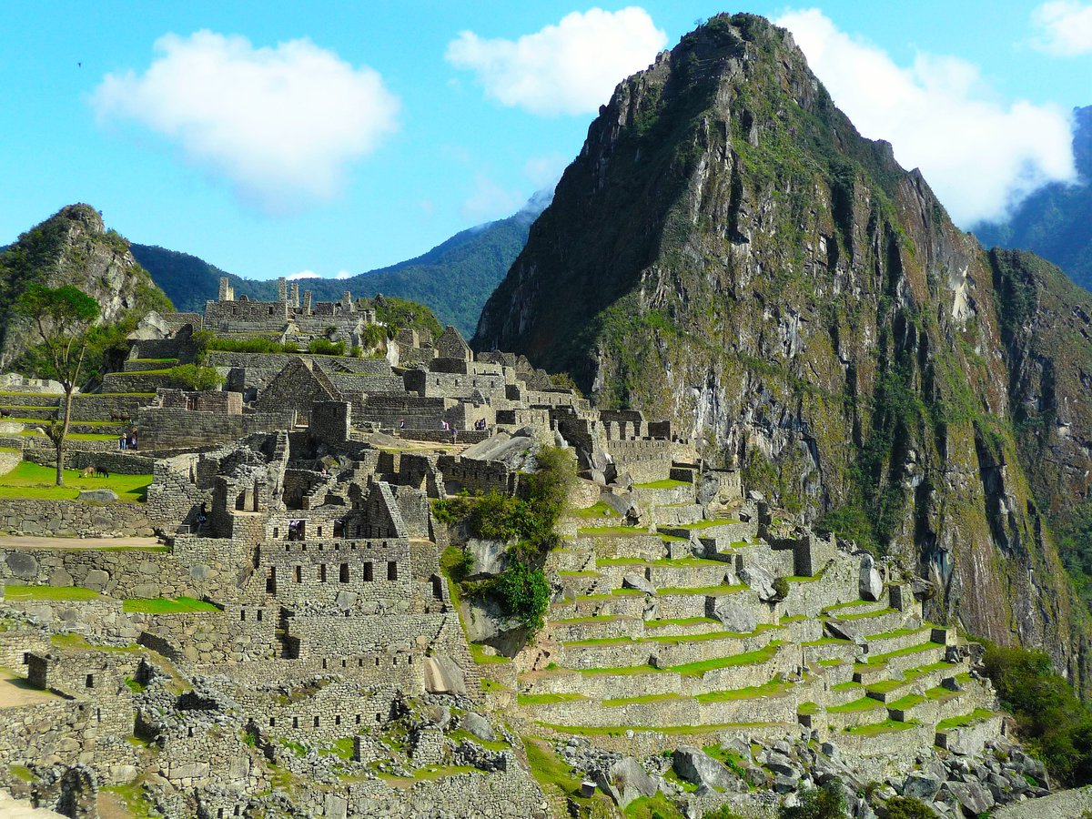 gauthie74757302's tweet photo. Machu Picchu is an ancient 15th century Inca City in Peru, perched on a rocky promontory that unites the Machu Picchu and Huayna Picchu mountains on the eastern slope of the central Andes Peru https://t.co/qeeLy97H9Y