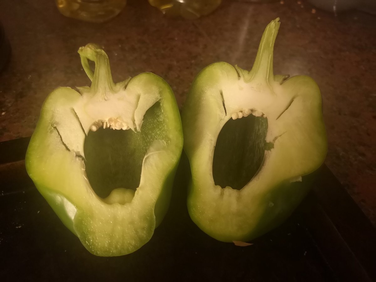 Even the vegetables feel haunted these days with no ghost hunting :(  
<a href="/hauntedmagazine/">Paul Stevenson ❤️👻💙</a> <a href="/pmusttryharder/">Paula McGuire</a> <a href="/GhostScottish/">ScottishGhostNights</a> @