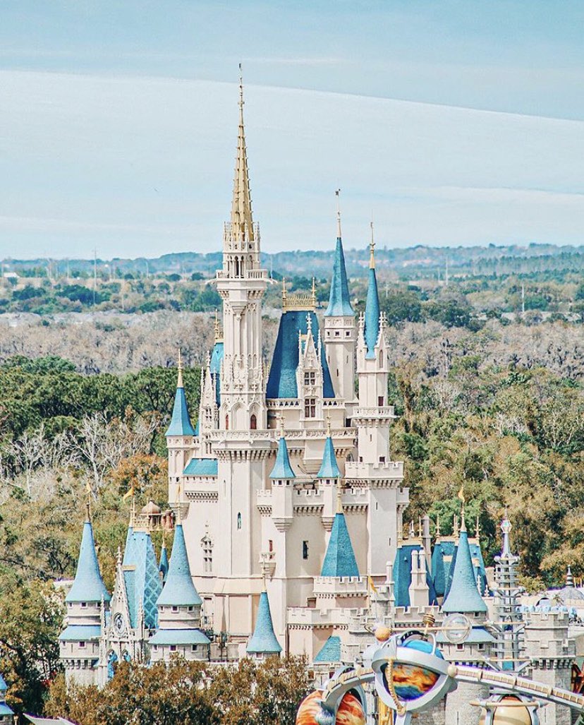 WDWNT's tweet photo. A weekend view like this is much needed.🚝
📸: @disneywithmar https://t.co/N8c1caM4cL