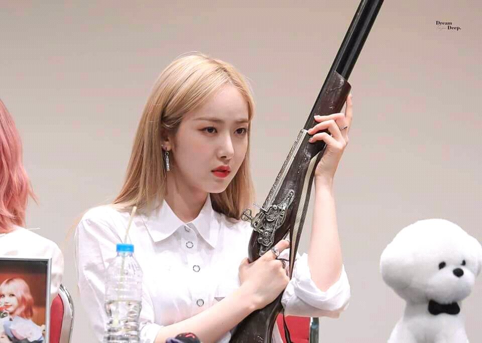 KPOPAdd41361300's tweet photo. Uri-Tiger Sinb yaa~🔥

#FolloMe #folloback #FolloForFolloBack #follo4follo #follwtrick #Folllow #folllowme #like #Likee #likeforlike #like4like #like4like #LikeForLikes #LIKEs #SinB #GFRIEND #Yeojachingu https://t.co/2NiP8l0APR