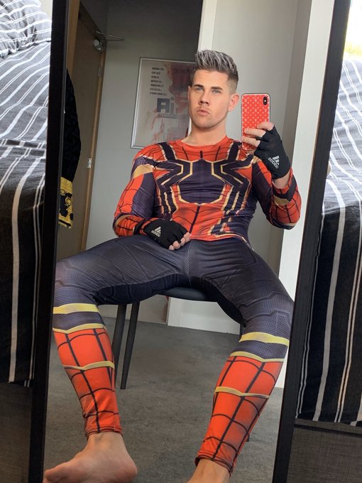 Watch Stephen Dallas's leaked NSFW photo on TwXstars