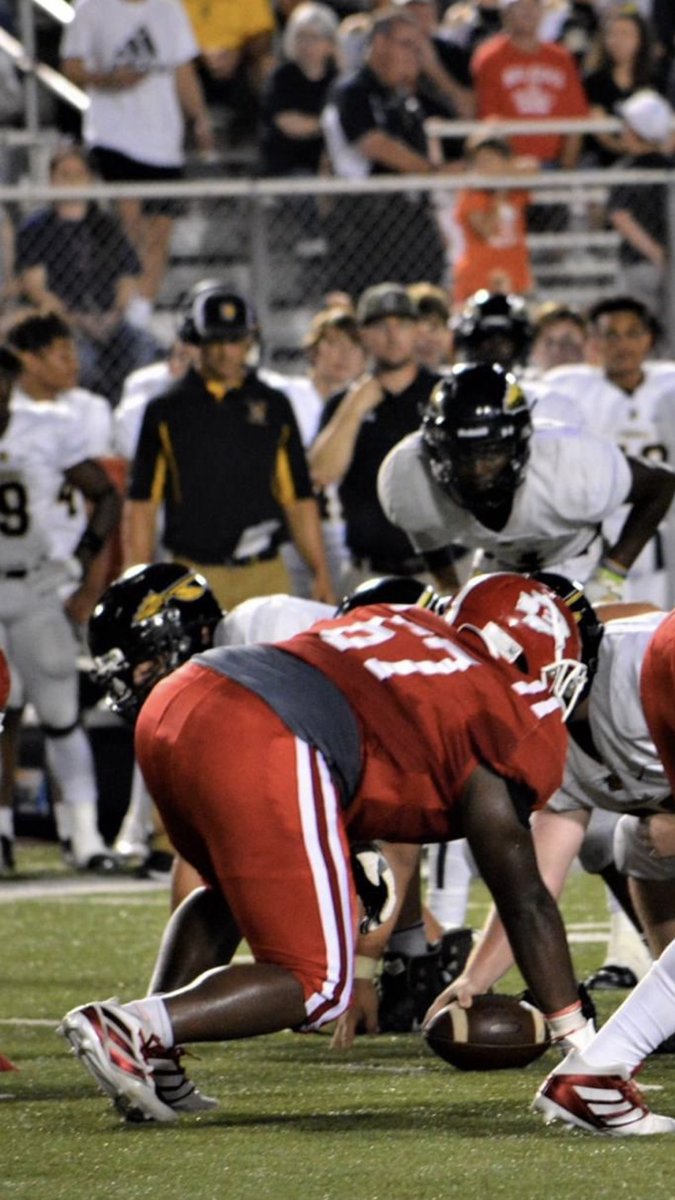 BiloxiFB's tweet photo. Returning starter Alonzo Clayton (DL). Alonzo started multiple games in 2019. He accounted for 14 tackles and 1 Forced Fumble. #BlxIndianNation #OnTheRise https://t.co/17kzLgueXh
