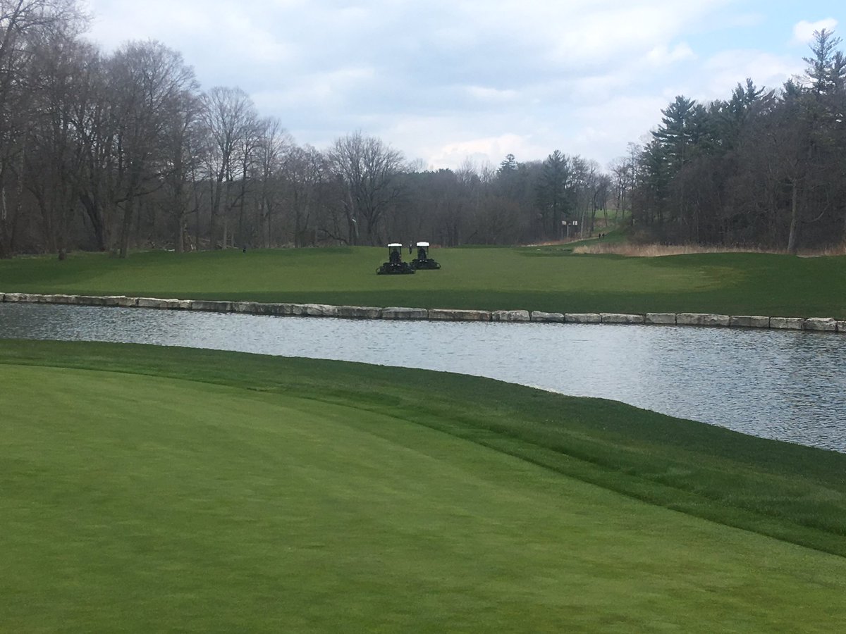 GriffithsJayson's tweet photo. Course Update: 14 days or 16GDD Base 50F since last mow...with weather forecast of rain, today was the day...our small team of professional greenskeepers hammered 🔨 it out...👏👍😎 home until next #essentialtask https://t.co/M9umS9vNxi