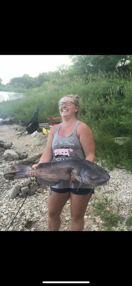 MissParrington's tweet photo. I officially miss my little brother and really big fish 😢.  I can’t wait to be back catching catty whomps on the river 🐳.   #ivebeenworkingoutallyearjusttoholditup https://t.co/RYaIkH3yNk