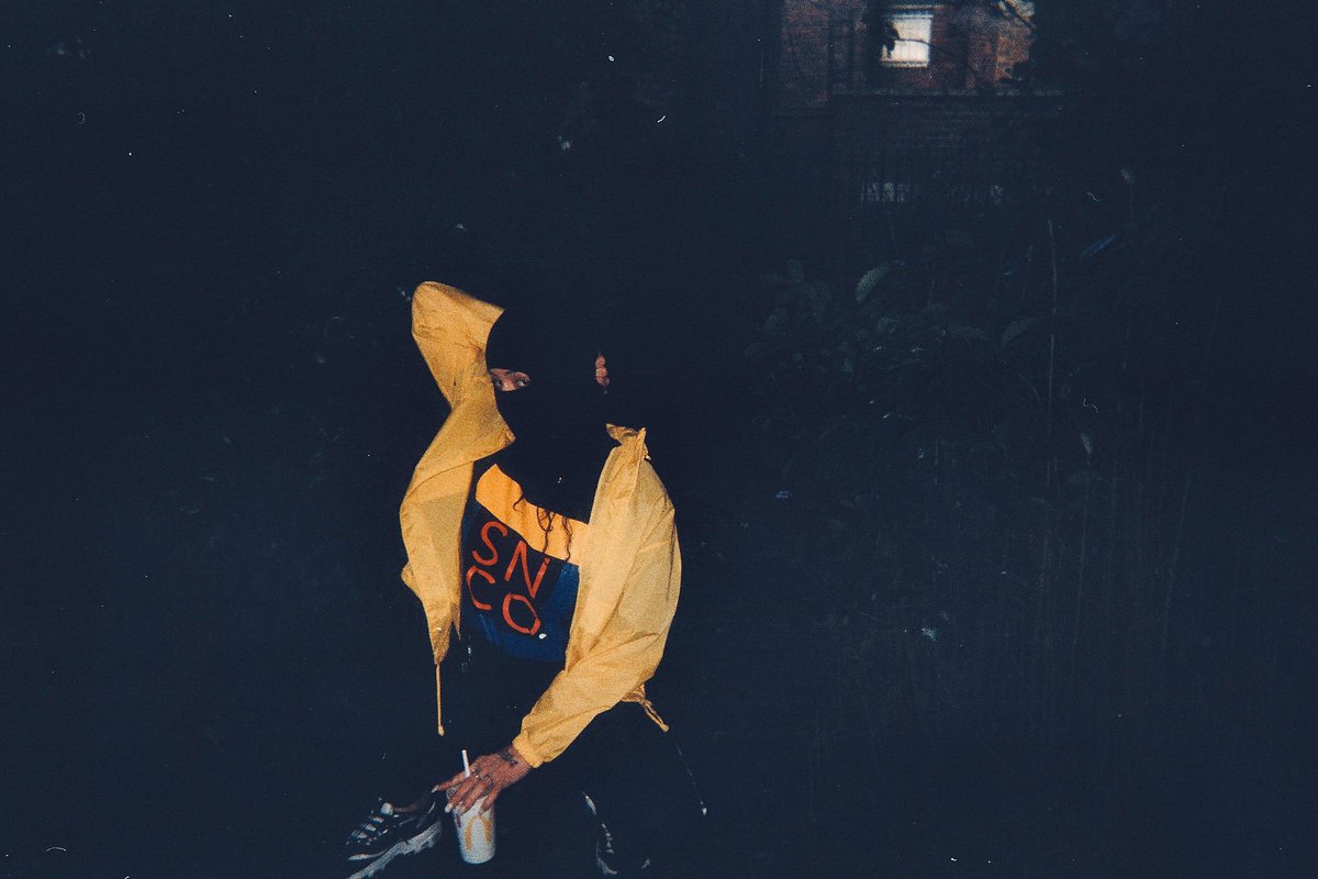 _StarNine_'s tweet photo. SNCO.🥤35mm Disposable Film 🎞 Modelled By Girl In Balaclava • Photography By Her Mate 📸 #creative #35mm #photography #photographyisart #photographyislife #independent #streetwear #lifestyle #brand #subcultures #fw20 #tshirt #balaclava https://t.co/Rzcl2lOjNv