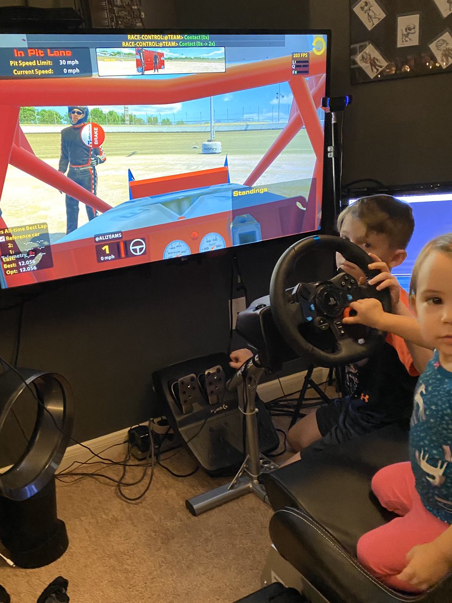 Image_98's tweet photo. The goal here was to get some practice at ole #limaland .... Look out @iRacing they are ready for the track π #teamworkmakesthedreamwork @WorldofOutlaws https://t.co/OjwmabWvNx