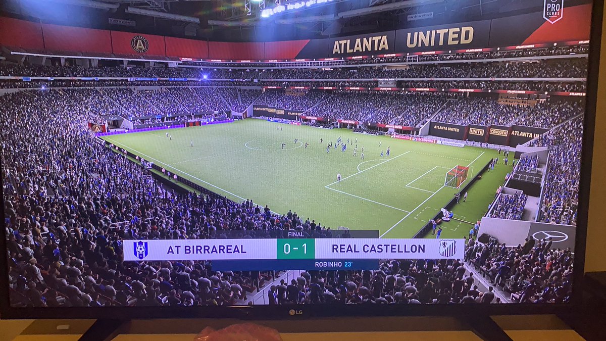 ripojr74's tweet photo. TORNEO AMISTOSO🏆
@ABirrareal  0-1 REAL CASTELLON
Dar la enhorabuena al rival por la victoria, partido muy serio. Por otra parte sin quitar méritos al rival, lo de este fifa........ es para mirarlo, pero bueno cabeza alta y a seguir, 3 partidos 1V 1E 1D. Muy serios y orgulloso!⚔️ https://t.co/VN9qs2gXEW