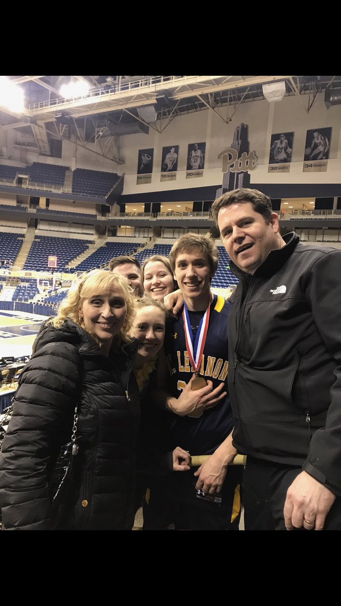 jhoff33's tweet image. Thanks for being such a big inspiration in my life. We all walked for the #VirtualWalkMS for my Dad! @mssociety #msstrong