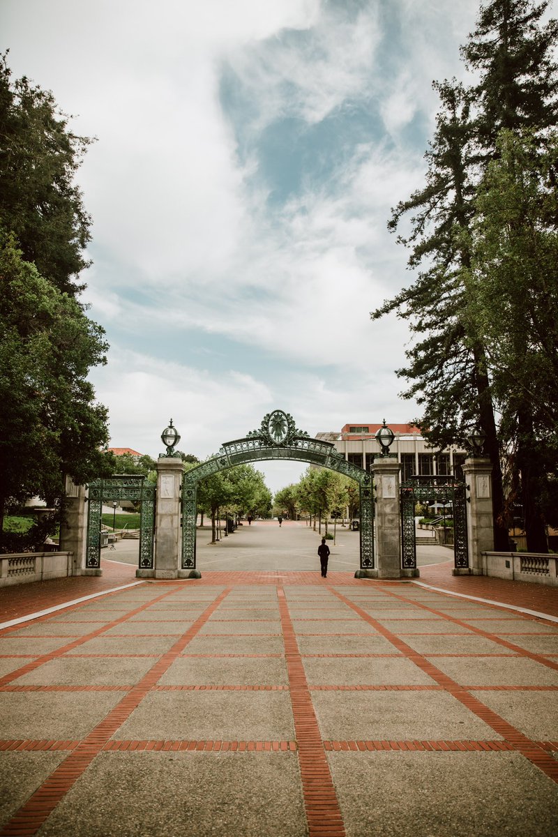 Every day should be #CalDay with a campus like this 🤩