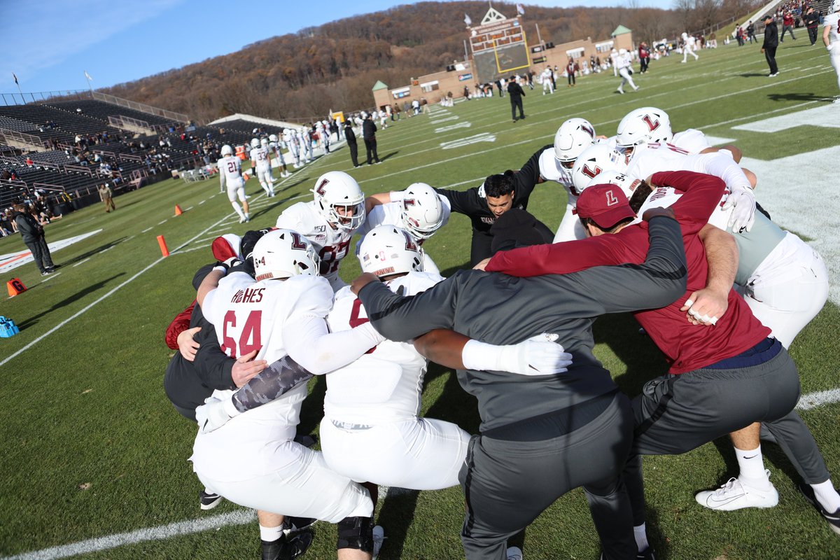 Happy #LinemanAppreciationDay‼️ #RollPards 🐆