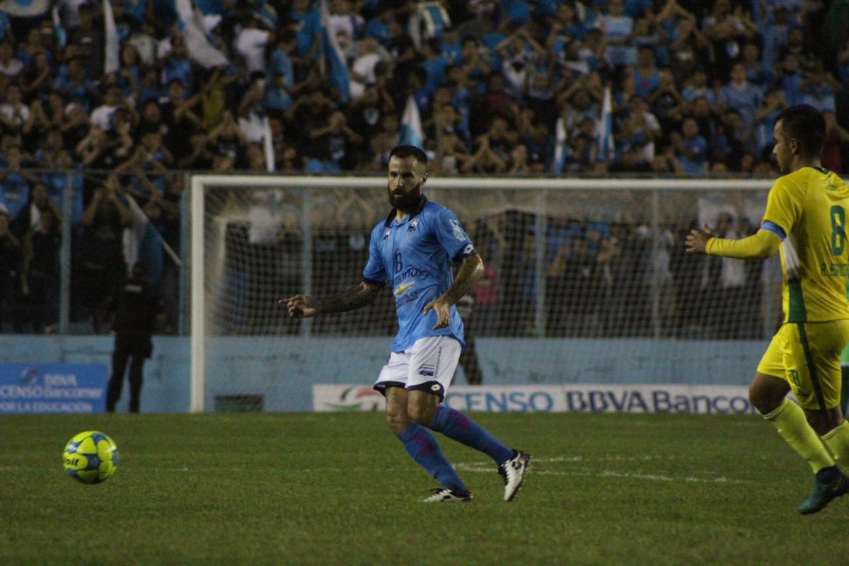 marccrosas's tweet photo. Perfil del tuitero HATER populista de hoy:
-“Eras malísimo, por eso empezaste en el Barça y terminaste en el Ascenso.”
-“Hay que mantener el Ascenso”.

¡Y todo eso sin ver 1 solo juego!

Hay que valorar más lo que tenemos. Lo nuestro. #TodosSomosAscenso #SinAscensoNoHayDesarrollo https://t.co/Jimz8n5aM9