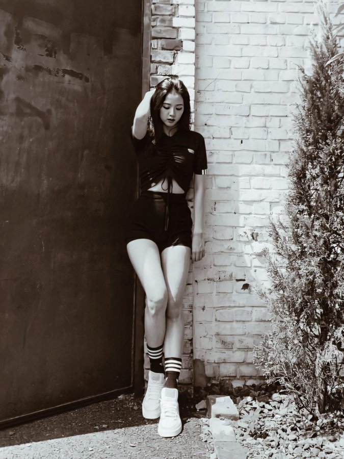 ActressJisooPic's tweet photo. Please lets Vote Jisoo for Most Beautiful Woman 2020 – Preliminary Poll C by Starmometer

👉https://t.co/ptfp0MMnk0 👈

📌Voting ends on April 20, 2020

#지수 #블랙핑크 #BLACKPINK @ygofficialblink https://t.co/vREp1xMEUf