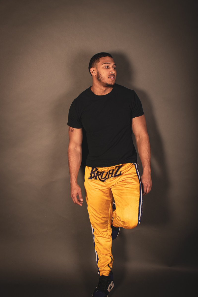 _reeseboul's tweet image. Thought I’d add a few of my favorite shots 📸 If you guys like them please do me a favor and retweet 🙏🏾 Also follow my IG: @tw.image 🤍