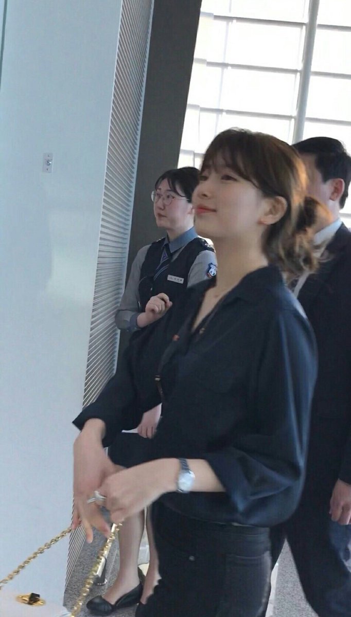 unwhitewashed Bae Suzy; a very important thread