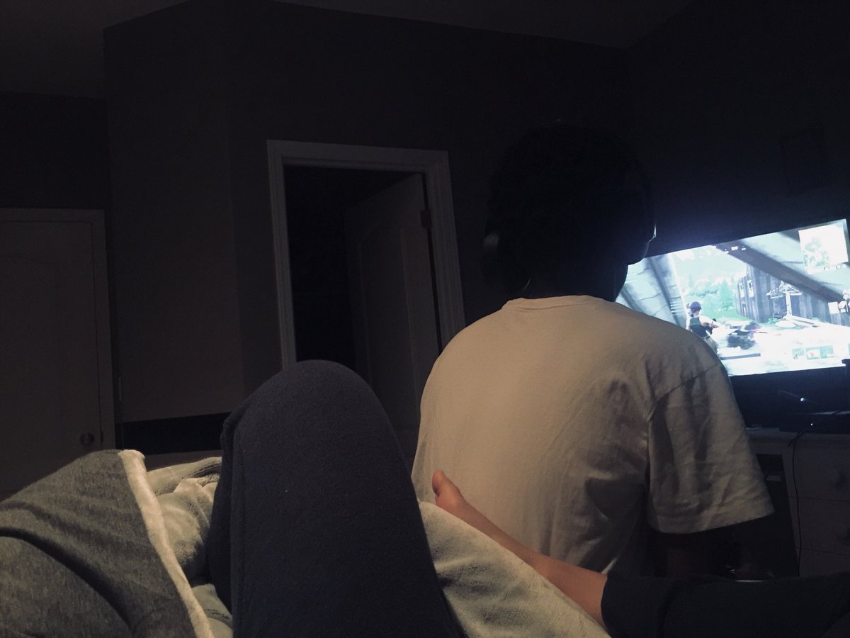 speedfromtexas's tweet photo. Late night laying up vibes... is always the mood https://t.co/LGHlzeZRub