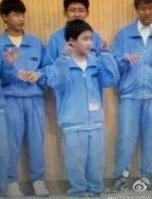 Kyungsoo being cute and tiny           -A Thread 