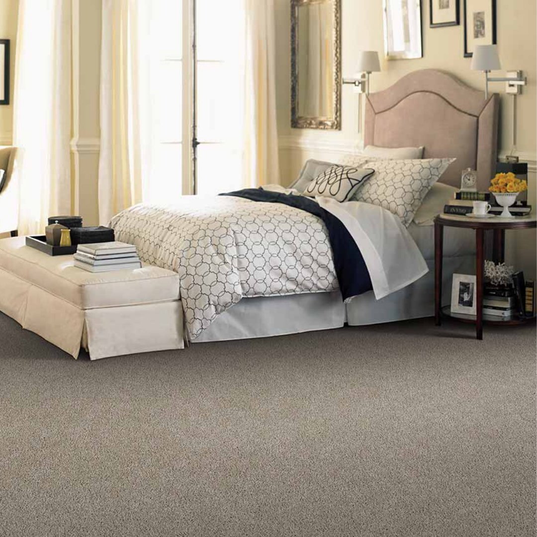 BobWagners's tweet photo. With Innovia carpet in your bedroom, you can have soft, worry-free carpet that your toes will love! Slippers optional. https://t.co/M2s2TZcPvp