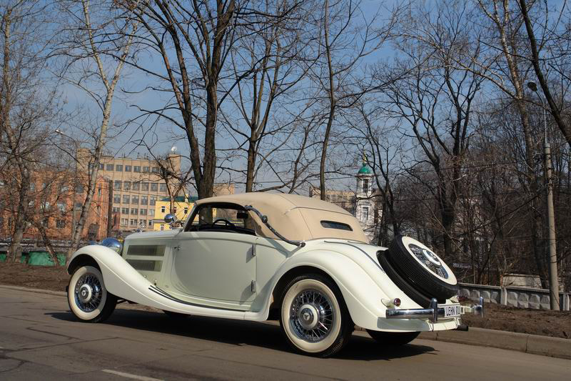 m_benz143's tweet photo. #MercedesBenz #Typ320 #w142 #Cabriolet A, 1939.
EMC-Models L.E. #13 from 50

#mercedes #benz #collectibles #diecast #diecastphoto #modelcar #scalemodels #speedrecord #collectiblemodelscars #classiccars #mercedesmodels# https://t.co/k5W9cSpVrh