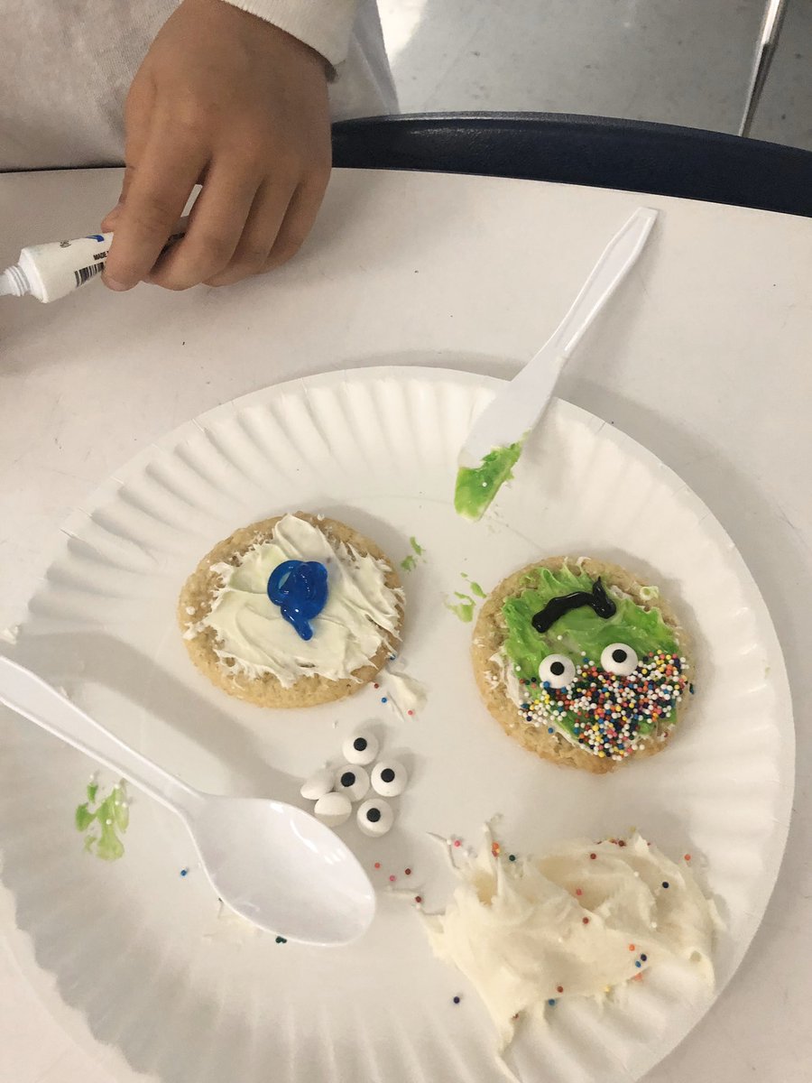 Throw back to one of our last days together... a cookie decorating reward party! 🥳🍪 I can’t believe I won’t see these smiling faces again this year! 😢 #mykiddos #schoolsout <a href="/LPEPanthers/">Lake Park Elementary</a>