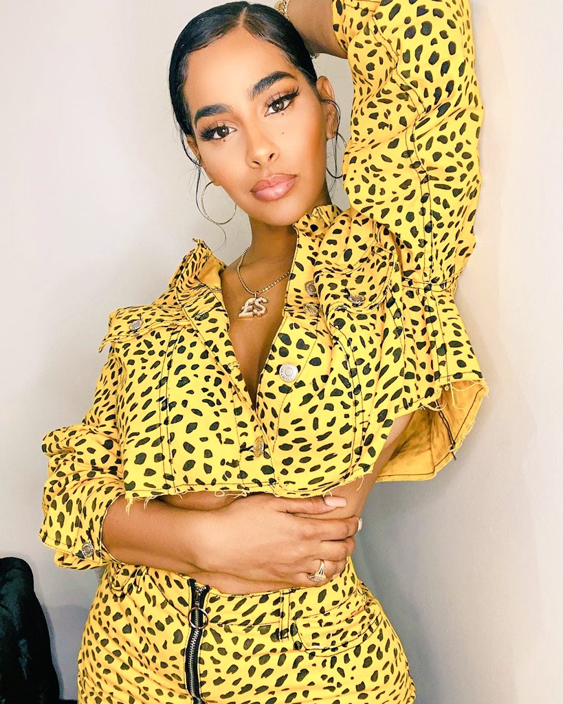 💋 #BabyImASavageSaturday