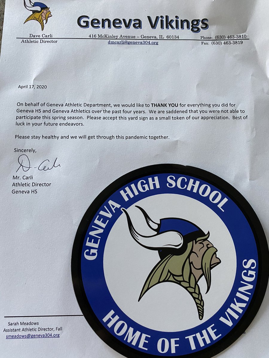 KaraFrison's tweet photo. Thank you @GHS_ILathletics and Mr.  Carli for brightening this girl’s day today! @GHSSoccerKicks 
#Classof2020 https://t.co/XANTFBLLj7