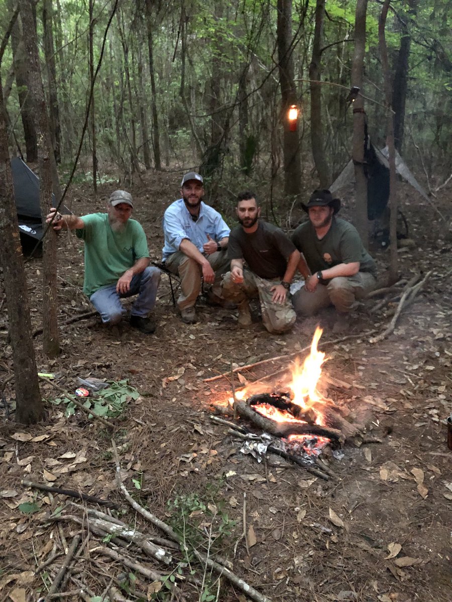 blaine_frazier's tweet photo. Hanging in the woods https://t.co/fWACsee9lr