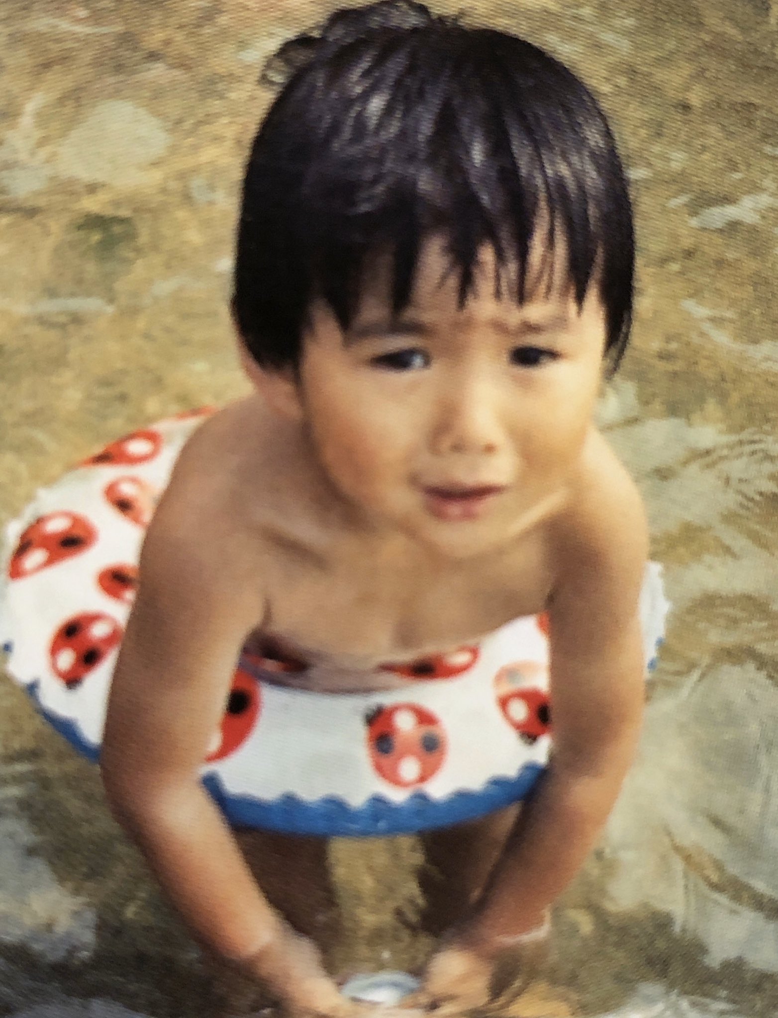 松田悟志 今日の名言 幸せというものは そうやすやすとくるものではない 時には不幸という帽子をかぶってやってくる だからみんな逃げてしまうが 実はそれが幸せの正体だったりする 坂村真民 詩人 日本 あなたの今日が 素敵な一日になりますよう