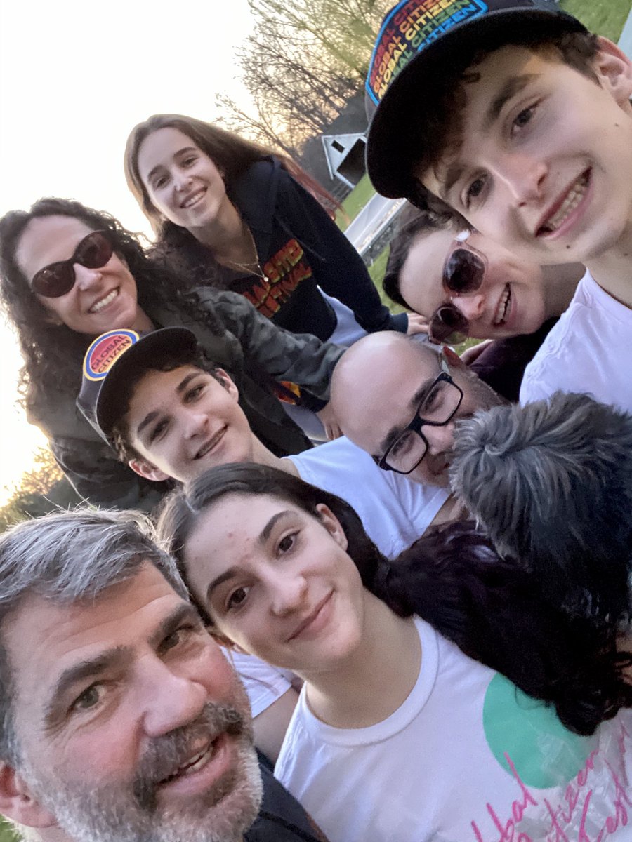 Fine Steels getting ready for the One World: Together at Home ⁦<a href="/GlblCtzn/">Global Citizen ⭕</a>⁩ concert. ⁦<a href="/tribecamummy/">emma fine</a>⁩ ⁦<a href="/EileenLibutti/">Eileen Libutti</a>⁩ ⁦<a href="/thejonnyfine/">Jonny</a>⁩