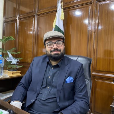 Buneray's tweet photo. #NewProfilePic https://t.co/aZJPUcoeJc