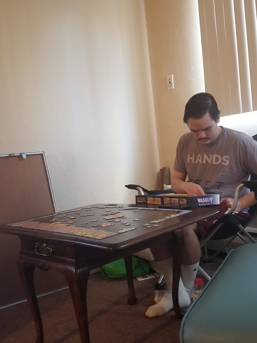 yabo1_lilfl0ppy's tweet photo. It is truly a treat to have a courtside seat to watch a master at work #mypuzzlegoat #goatdebate #greatness #COVID #mustache #puzzles #handslikefeet #usinternet https://t.co/xgHxbI9yyx
