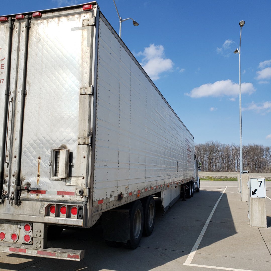 140_local_MTO's tweet photo. #WindsorTIS #MTOOfficers are #InThisTogether but we need your help! Do your trip inspection! 4 inoperative brakes will get your trailer impounded for 15 days! #CVSA #MTOEnforcement @C_Mulroney @fordnation @ONtransport https://t.co/eqhyXQZGi2