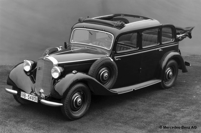 m_benz143's tweet photo. #MercedesBenz #Typ260D #w138 Droschken-Landaulet, 1937. Grey.
#ESVAL models
#mercedes #benz #collectibles #diecast #diecastphoto #modelcar #scalemodels #speedrecord #collectiblemodelscars #classiccars #mercedesmodels https://t.co/MUZmXwDXkK