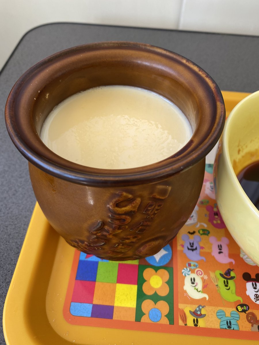 ささきゃま ひっぱりだこ飯の容器を使って 夢のでかプリン を食べた この容器を蒸せるサイズの鍋がないのでゼラチンで固めた カラメルソース含めるとシフォンケーキよりカロリー高い 気をつけよ ささきゃま ひっぱりだこ飯の容器を使って 夢のでかプリン を食べた この容器を蒸せるサイズの鍋がないのでゼラチンで固めた カラメルソース含めるとシフォンケーキよりカロリー高い 気をつけよ