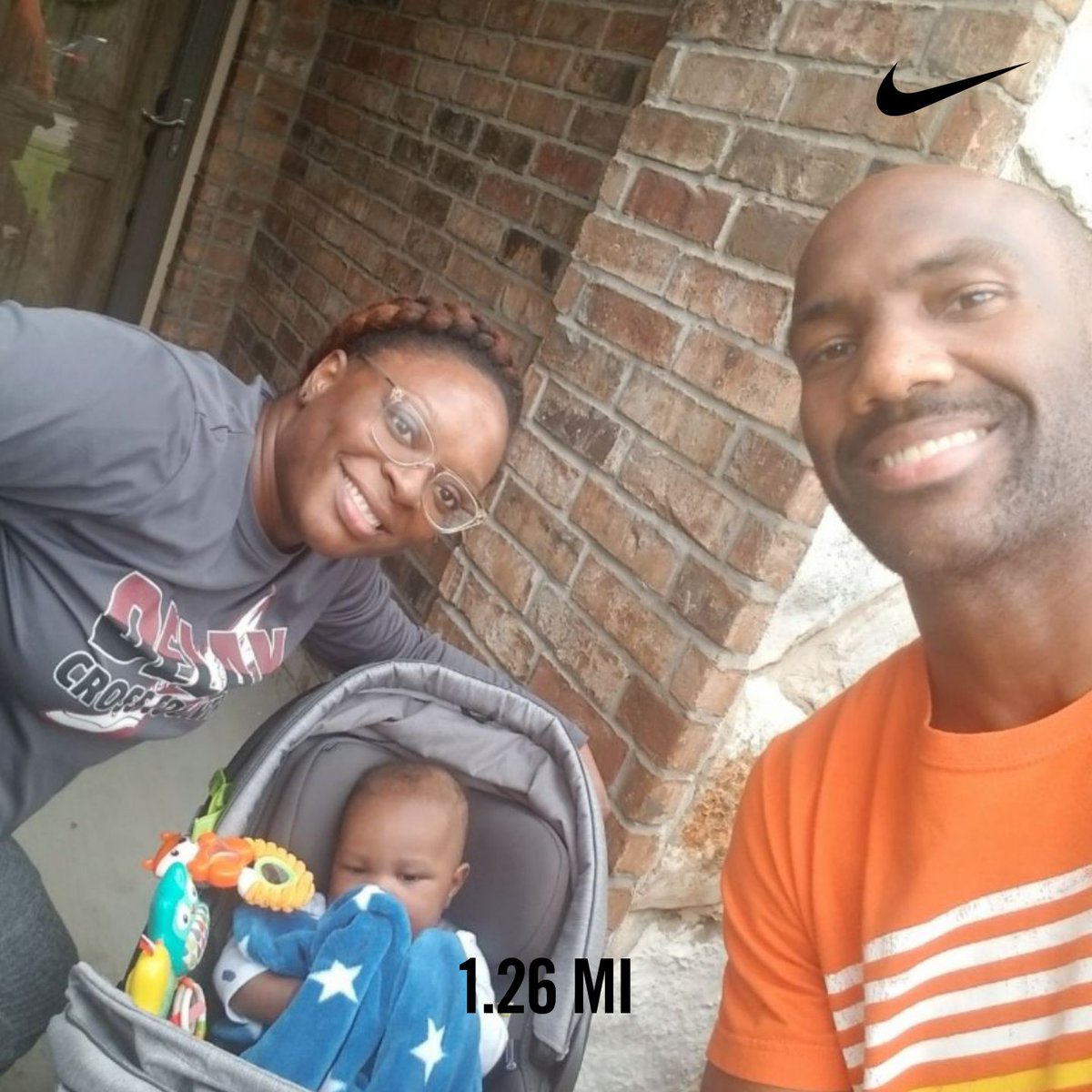 Coach_Mallam's tweet photo. Rain came and left so had a nice family walk/jog in the neighborhood. 

#fitgrind #fitcouplegoals #teamworkmakesthedreamwork #trusttheprocess💯 #fitcouples #supportgroups #workoutgrind #fitlifestyle #healthylife #keysforfitness #fitcouple  #fitcouplegoals #fitfamily https://t.co/QI6er59FvT