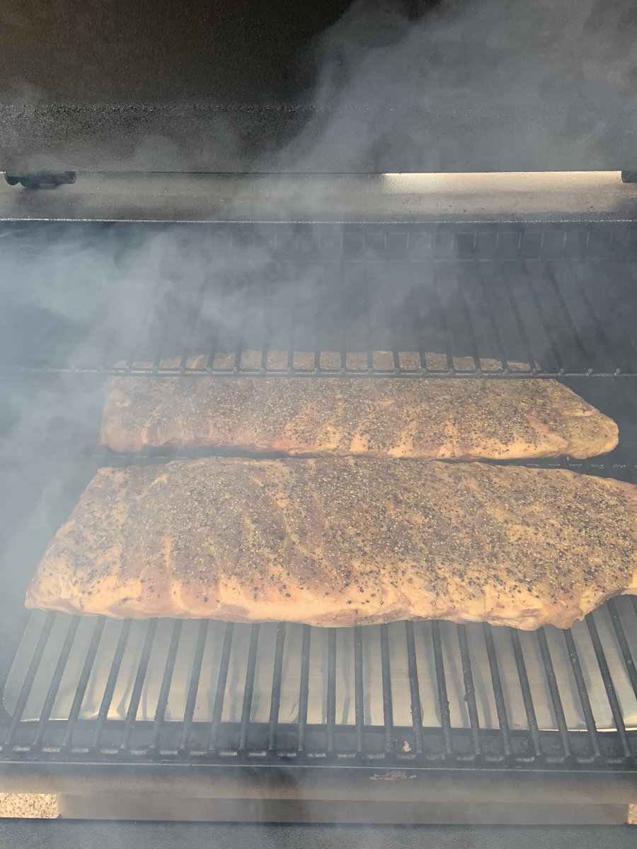 4Bishops91's tweet photo. @Coach_TPrice @BuffaloTrace Great afternoon cooking up some BBQ. Hope you approve my friend. #CoachPriceCookingChallenge https://t.co/LSkhjD18Oh