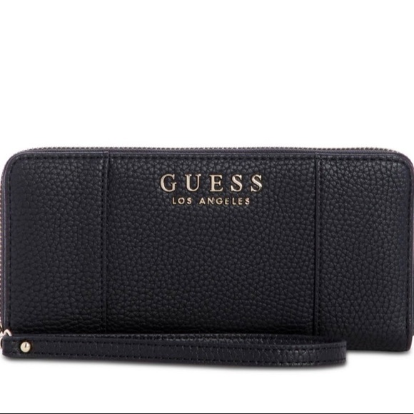 So good I had to share! Check out all the items I'm loving on @Poshmarkapp from @alm_soul @frmcdaniel<a href="/tag/fashion"class="tags"><span>#fashion</span></a><a href="/tag/shopmycloset"class="tags"><span>#shopmycloset</span></a><a href="/tag/style"class="tags"><span>#style</span></a><a href="/tag/poshmark"class="tags"><span>#poshmark</span></a><a href="/tag/pret"class="tags"><span>#pret</span></a>