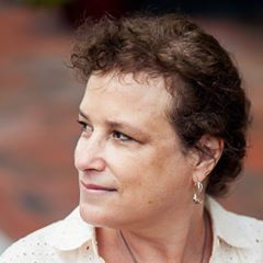 ✨Happy Saturday evening! We're excited to have Amy Freeman’s piece “Dog Bitten” in #FuriousGravity. @FreemanAmyL's work has appeared or is upcoming in The Washington Post, Parents Magazine, HuffPost, Santa Fe Writers Project, Gargoyle Magazine, and many others!✨