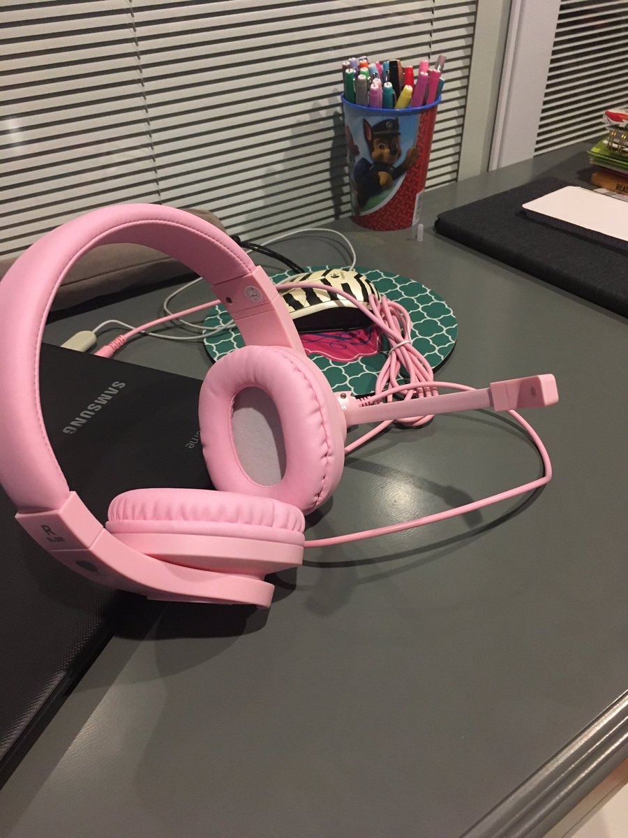 Tac_5th's tweet image. These are a game changer when it comes to recording videos!  🎧🎤Ready for Phase 3!!! #distancelearning #GatorPride #amazonpurchase