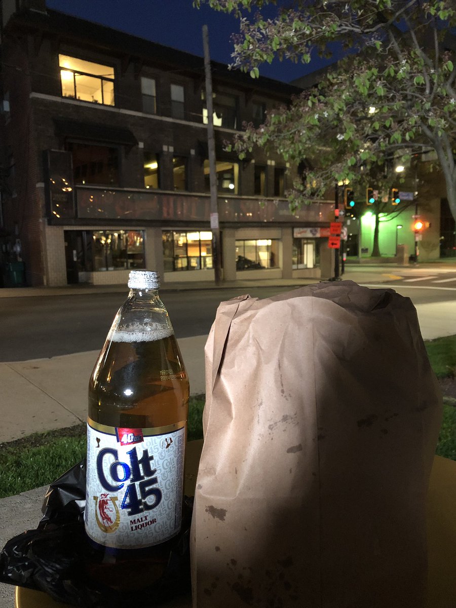 The night the lights went down in Oakland #FriesAndAForty #RIPTheO