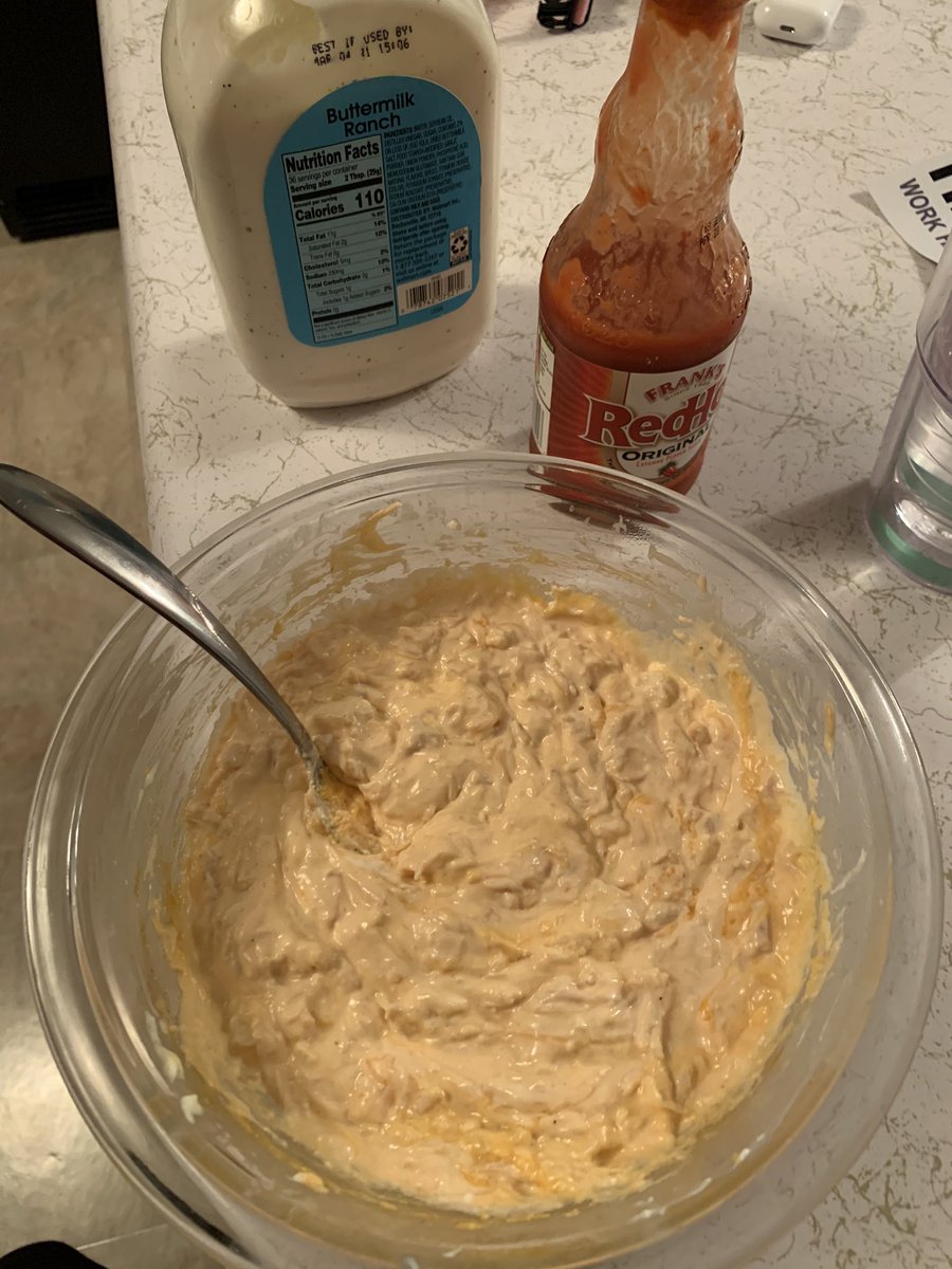 slbailey17's tweet image. So if you’re fat like me and craving buffalo chicken dip and don’t wanna wait on the crockpot, you can also make it in the microwave. Took less than 10 minutes total 🤤