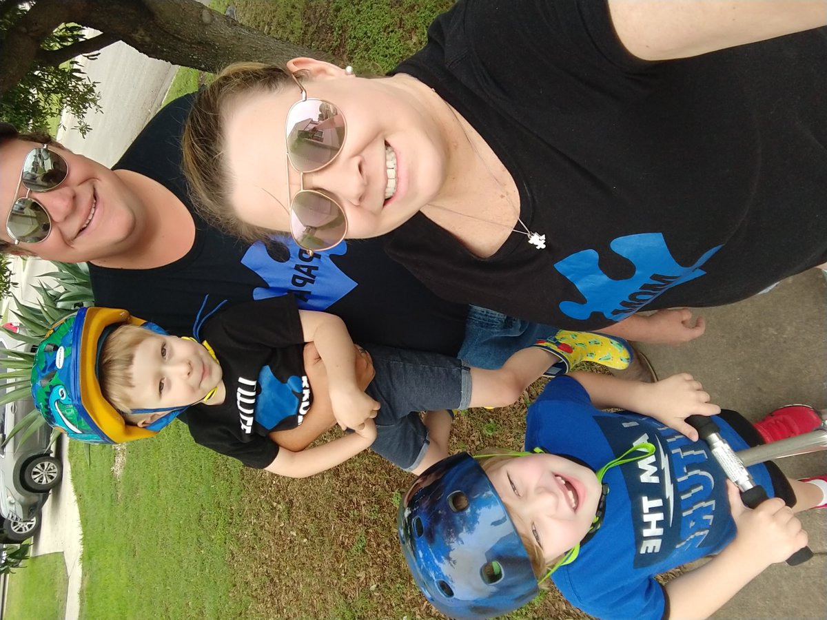 KLHolmes1's tweet photo. 🧩🦸‍♂️ Austin's Autism Avengers 🦸‍♂️🧩
Virtual walk for autism today! 
@AnyBabyCanSA @FiestaSA 
#AutismAcceptance #autisminclusion #AutismAwareness 
I'm proud my boy has been loved and supported by his school and district @FEScomal @Supt_comalisd https://t.co/0jl03z3fih