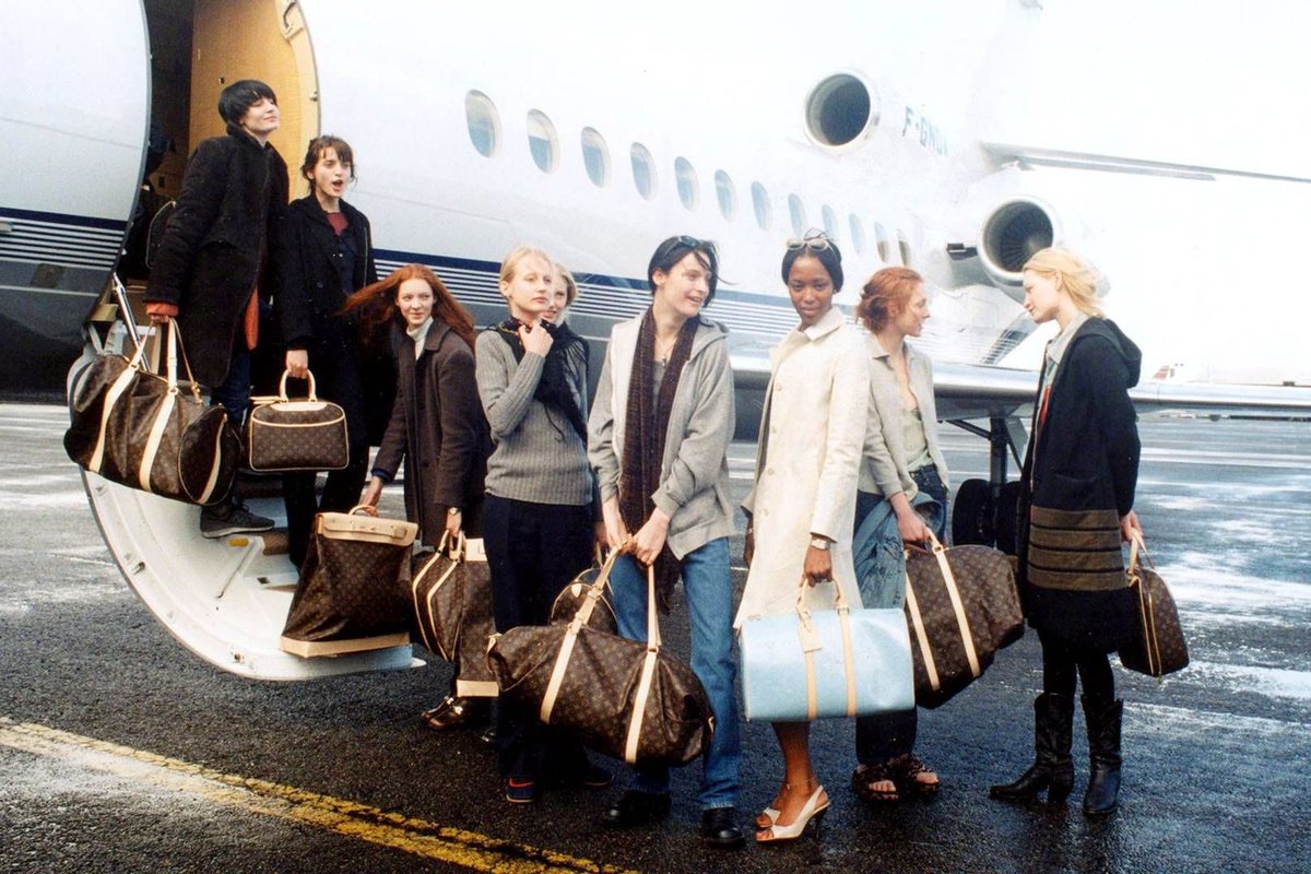 The baggage JLW (design by Marc Jacobs so Louis Vuitton) in aboard