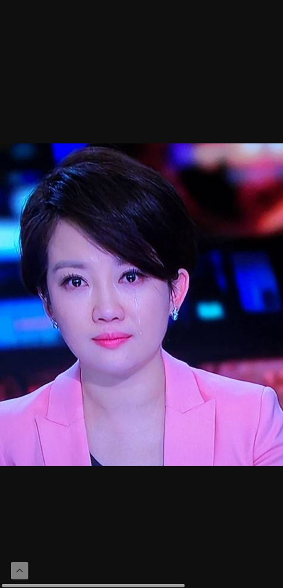看看这婊子的表演！

中国疫情严重没哭，武汉死那么多人没哭！

俄罗斯有疫情她哭了！
