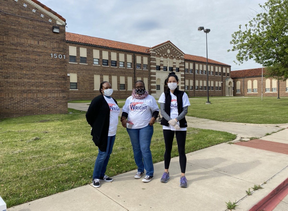 WrightTime2020's tweet photo. Today's mobile food pantries at 4 locations in Precinct 5 were a success. Slight delay in food delivery but everything worked out.  So many people in need right now.  Thank you again for everyone's support. Brenda, you and your team are awesome! https://t.co/phcZxJXLM3