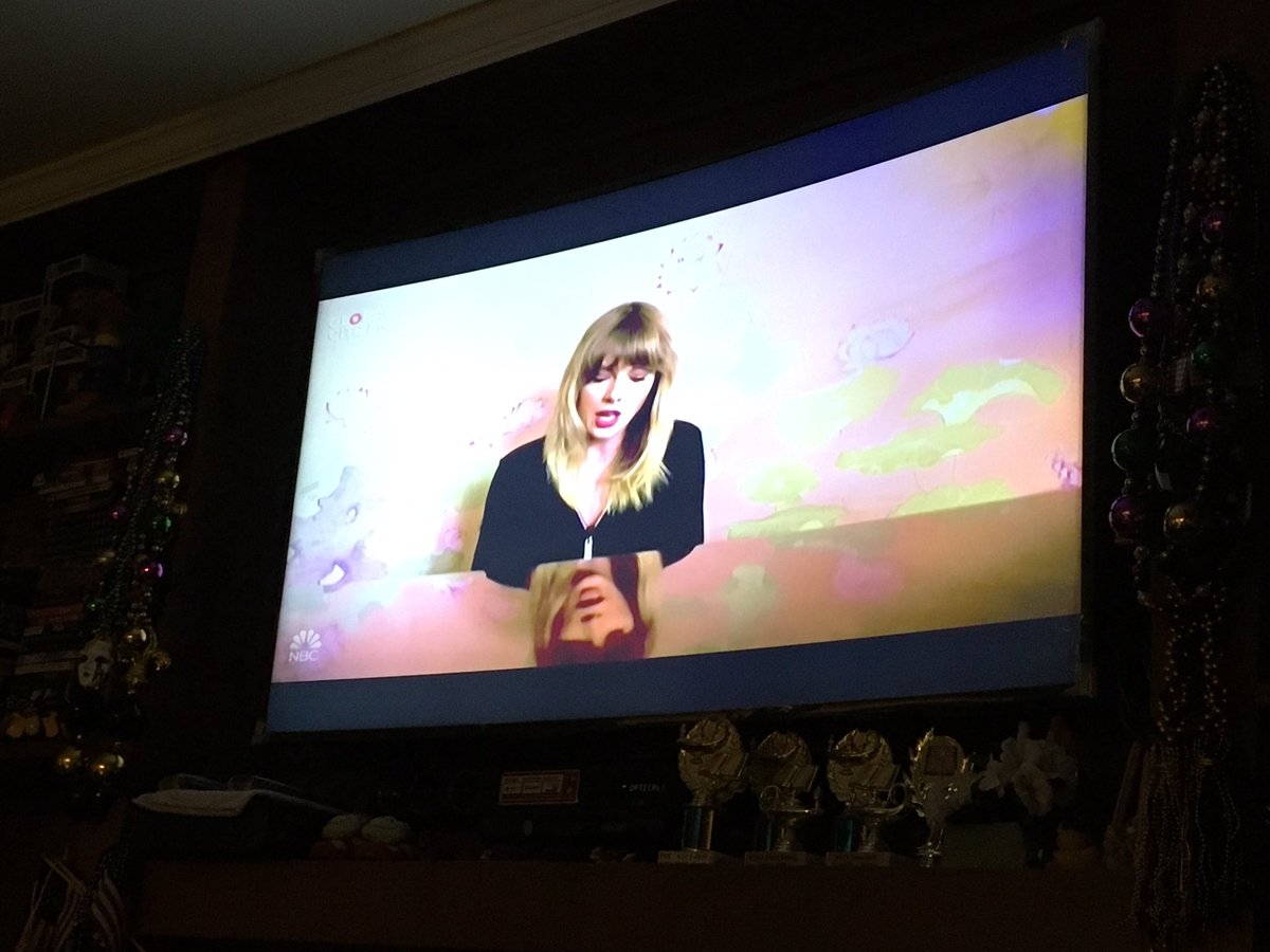 DanaBrigoli's tweet photo. @taylornation13 @GlblCtzn @WHO We will still get through this! We love her so so much! 👏🥺❤️ #TogetherAtHome https://t.co/p4ddKlpmzT